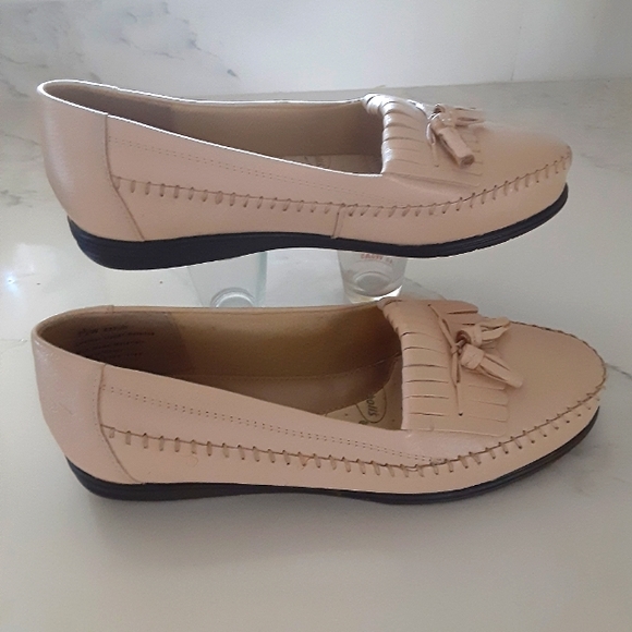 🆕️ Dr Scholl's Cream Size 7 1/2 Loafers Shoes - Picture 10 of 16